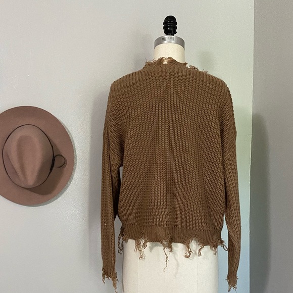 Distressed Hem Sweater - Picture 2 of 4